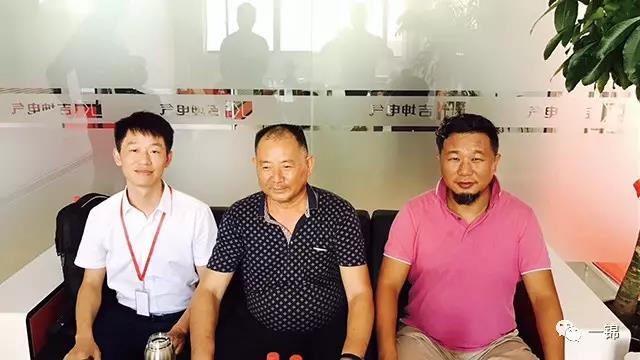 【过欠压脱扣器】乐清湖北籍企业家莅临一锦电子参观指导
